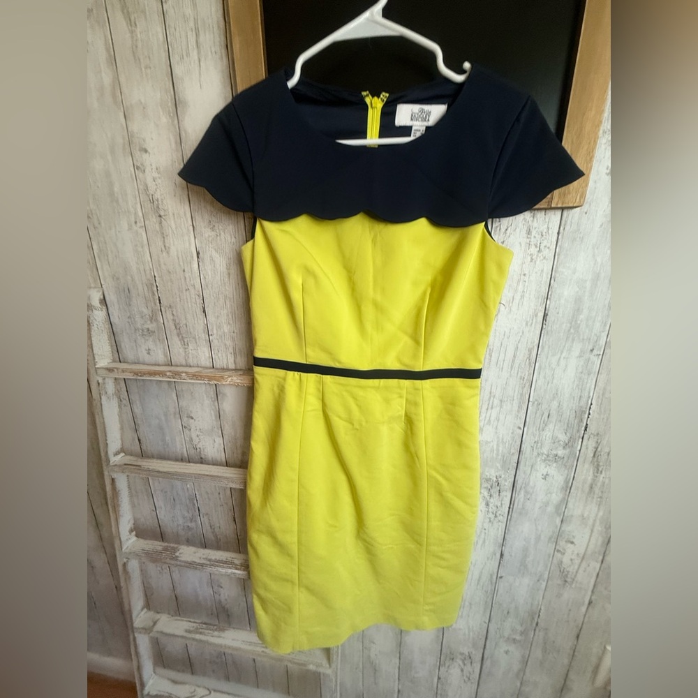 Women’s Midi Belle Badgley Mischka navy blue and lime green tailored dress